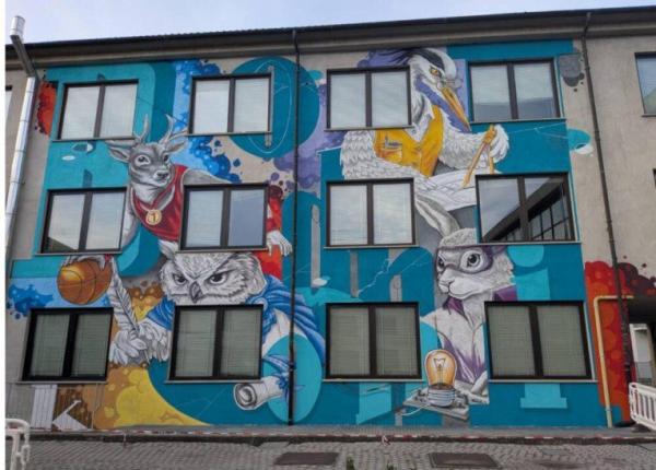 Quel murale è un racconto collettivo