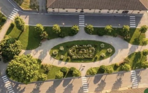 Piazza Marconi a Dronero torna al passato