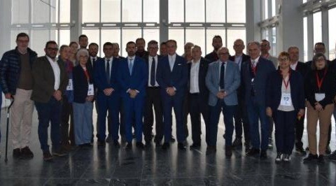 Progetto pilota dedicato al green con Cavour protagonista