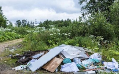 Revello, discariche abusive nel mirino I cacciatori ora diventano “sentinelle”