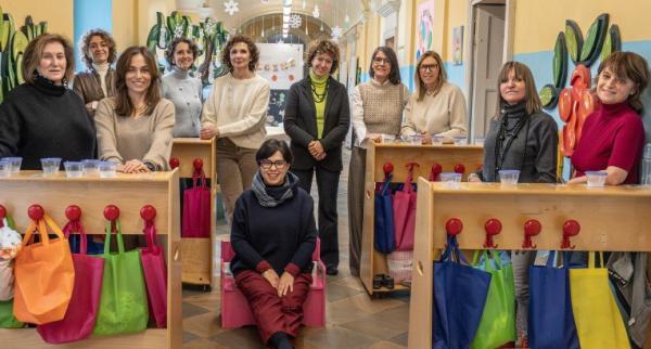 Rose gialle, spettacoli e il pane di Mai+Sole