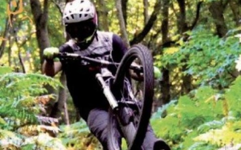 Un bike wash in centro Manta. Urban trail, obiettivo 800 iscritti