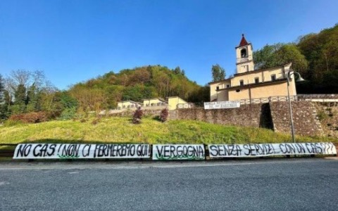 La valle Bronda dice no alla casa degli immigrati