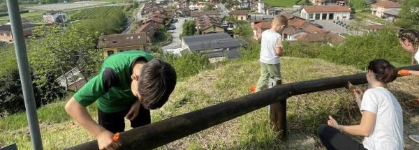 Tutti in strada per tirare a lustro il borgo