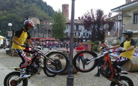 Domenica a tutta moto Barge capitale del trial