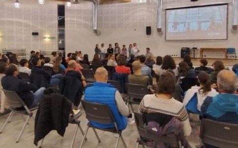 Occhio alla rete digitale L’Sos arriva dai genitori