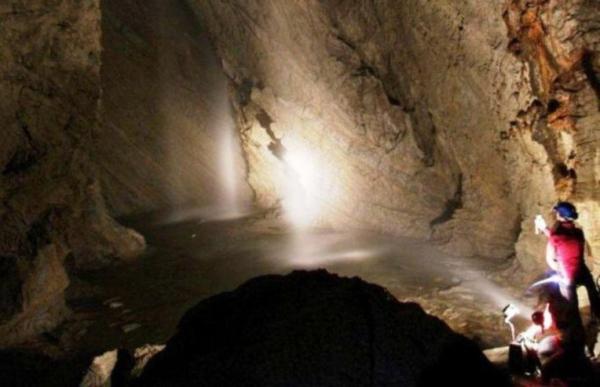Inverno lungo, a Rio Martino slitta la chiusura della grotta