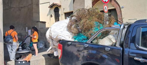 Revello, discarica rimossa grazie a Spazzamondo