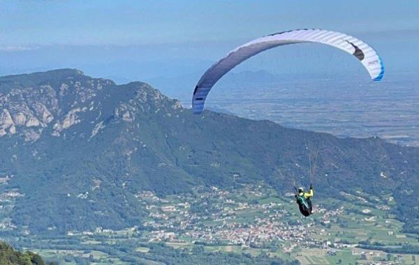 Le gare regionali di parapendio arrivano a Montoso e Martiniana