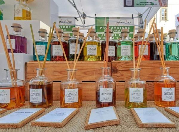 Area Talk, mondi da scoprire tra cosmesi e rimedi naturali