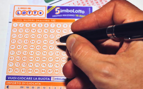 Villafranca: un fortunato giocatore si aggiudica 14mila euro