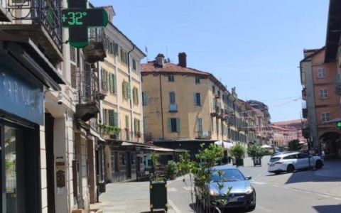 Termometro oltre i 32 gradi in città Saluzzo boccheggia