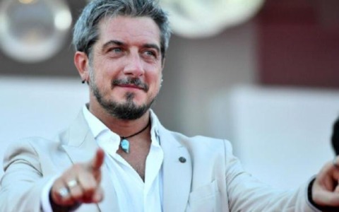 Attraverso Festival al Quartiere C’è Paolo Ruffini con “Presente”