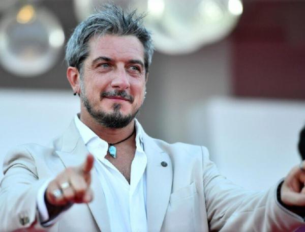 Attraverso Festival al Quartiere C’è Paolo Ruffini con “Presente”