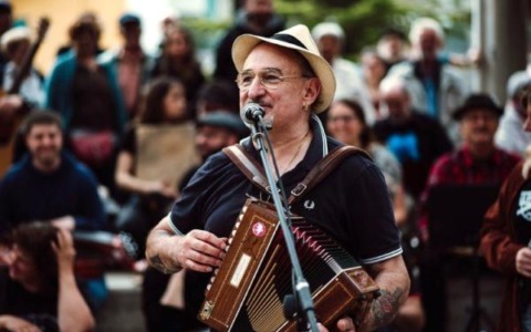 Barcellona a Sampeyre musica Cobla & Sardana