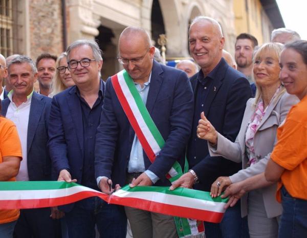 Costigliole si tinge di arancione Al via il gran weekend della Tonda