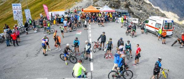 In bici sull’Agnello, valico chiuso fino alle 14