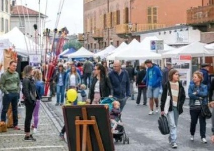 Dalle figurine ai trattori alla kermesse di Caraglio