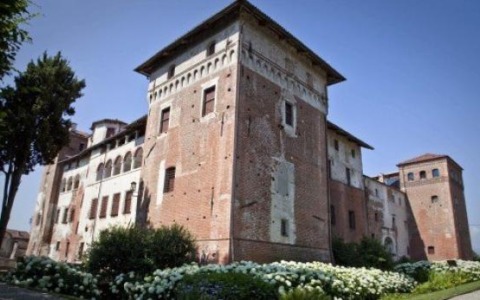 Lagnasco, intervento sulle torre dei castelli