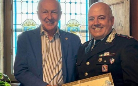 Il maggiore Basso salutato in Municipio