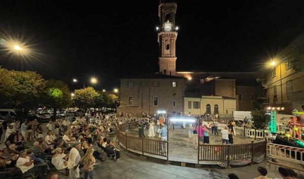 Dalla Meccanica alla grande fiera Le cartoline di San Chiaffredo
