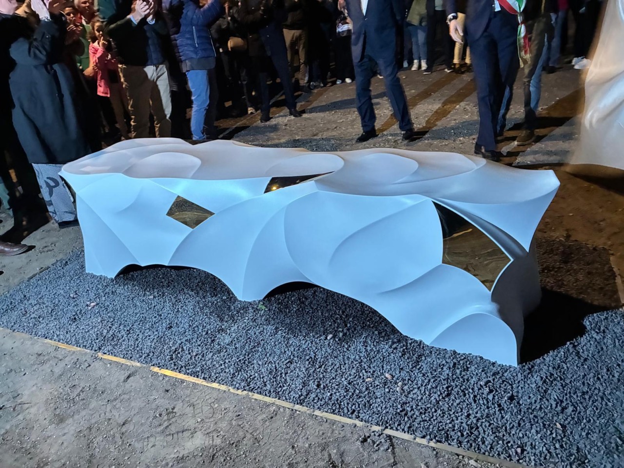 Giorgetto Giugiaro a Vigone per la sua Panchina d’artista