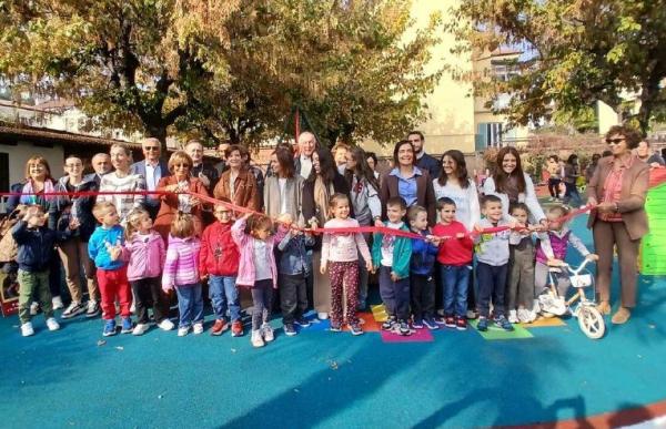 All’asilo San Giuseppe una nuova area giochi