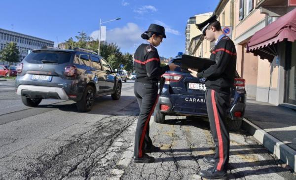 Controlli sui negozi multi etnici: non tutti sono in regola