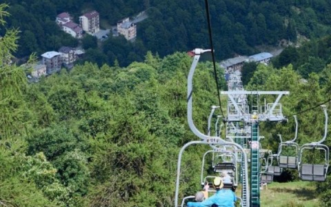 Una cordata di Crissolo per lo sci