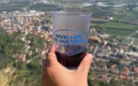 Domenica 11 si degusta Revello Prenotazioni alla camminata