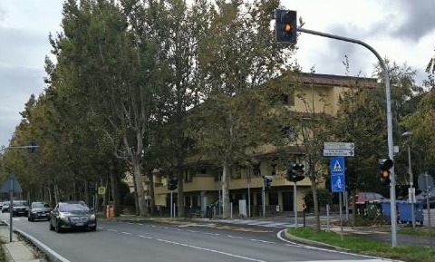 Verzuolo, semaforo “in prova” sul viale